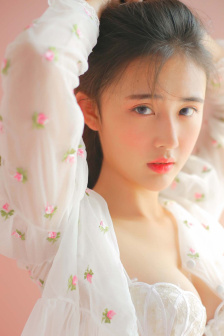 超嫩校花被灌醉在线观看